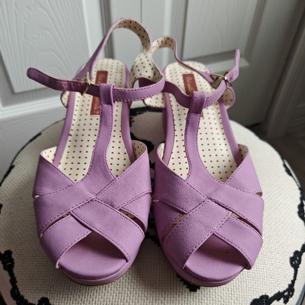 B.A.I.T Footwear wedge sandals, bait footwear